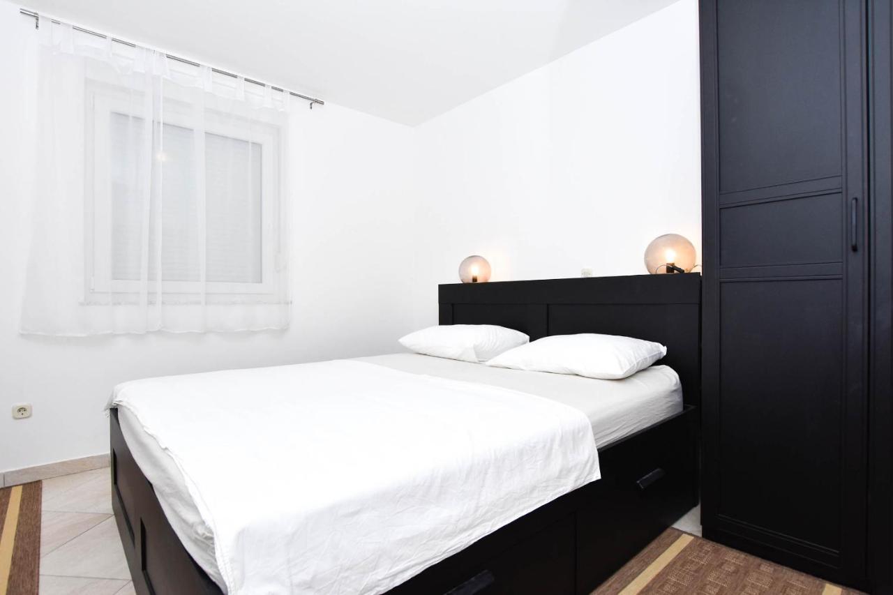 Apartment Jaspis Биоград-на-Мору Экстерьер фото